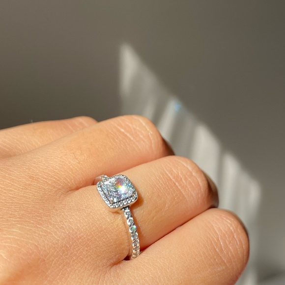 pandora ring size 6 perfect condition - Picture 2 of 5